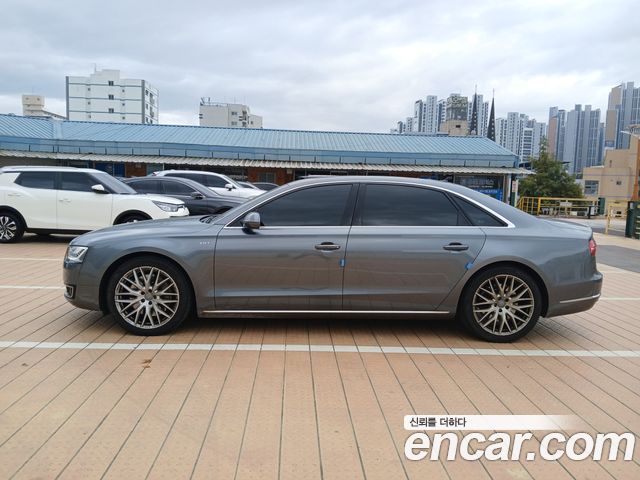 Audi A8 2015 — photo 3