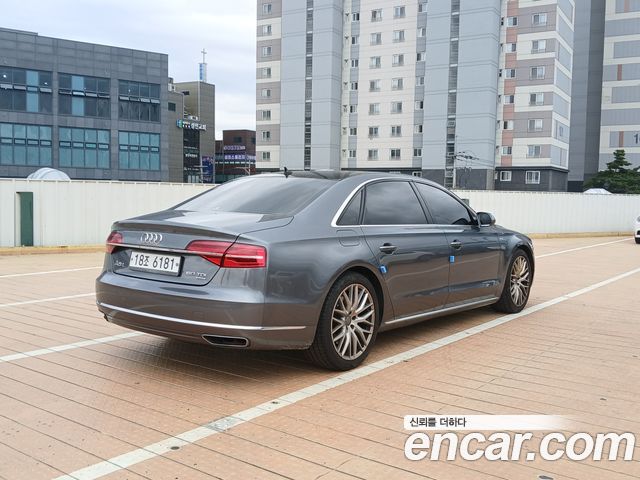 Audi A8 2015 — photo 4