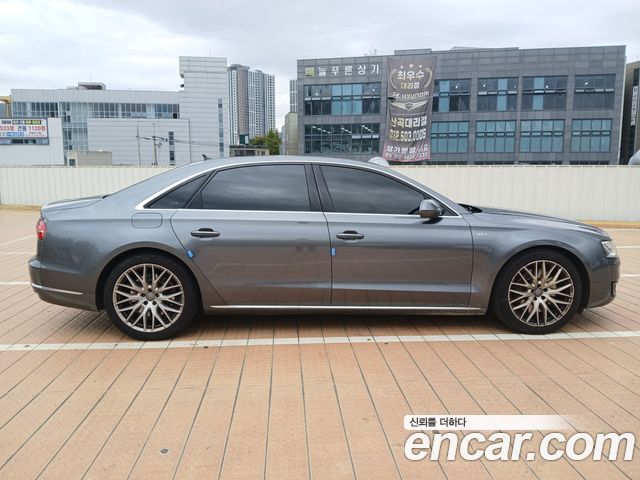 Audi A8 2015 — photo 6