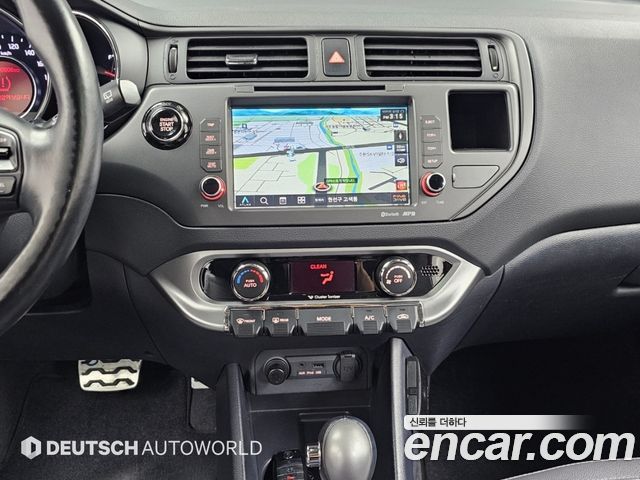 Kia pride 2014 — photo 11