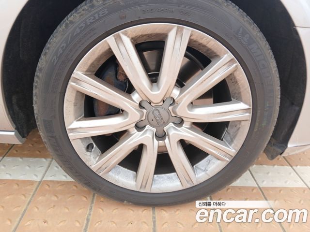 Audi A6 2013 — photo 20