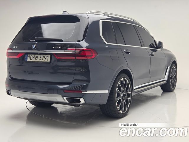 BMW X7 2022 — photo 2