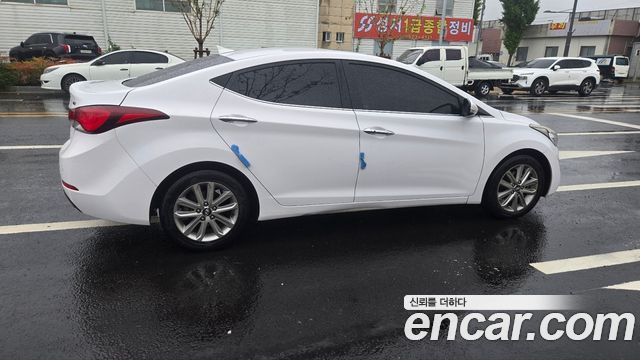 Hyundai AVANTE 2015 — photo 8