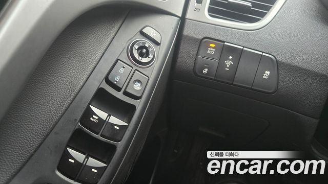 Hyundai AVANTE 2015 — photo 15