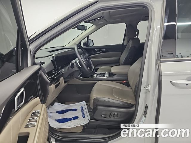 Kia Canival 2024 — photo 11