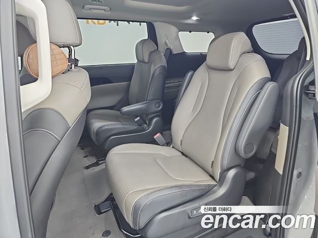 Kia Canival 2024 — photo 12