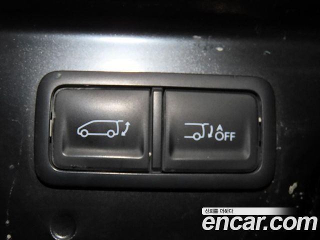 Hyundai Staria 2025 — photo 16