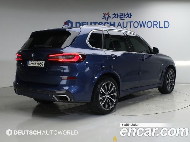 BMW X5 2021 — photo 2