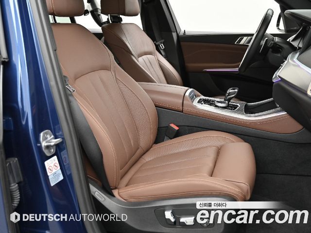 BMW X5 2021 — photo 10