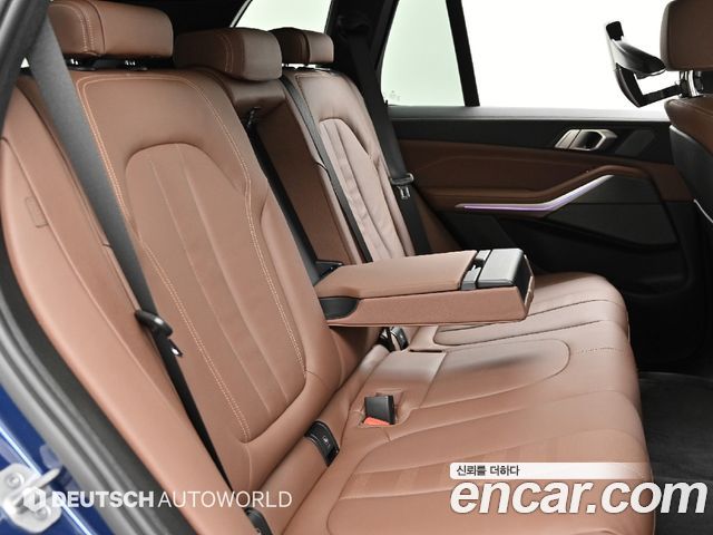 BMW X5 2021 — photo 12