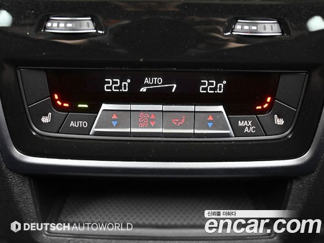 BMW X5 2021 — photo 16