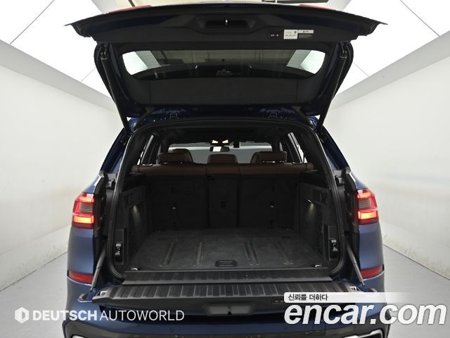 BMW X5 2021 — photo 19