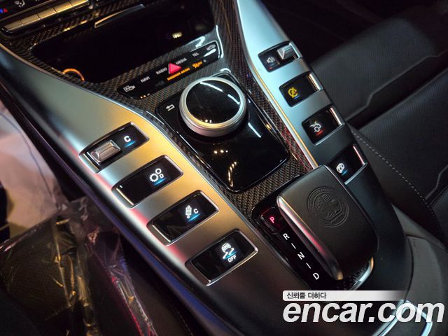Mercedes-Benz AMG GT 2020 — photo 12