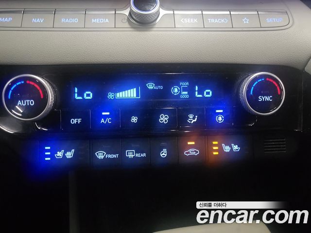 Hyundai AVANTE 2021 — photo 10