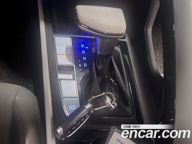 Hyundai AVANTE 2021 — photo 11
