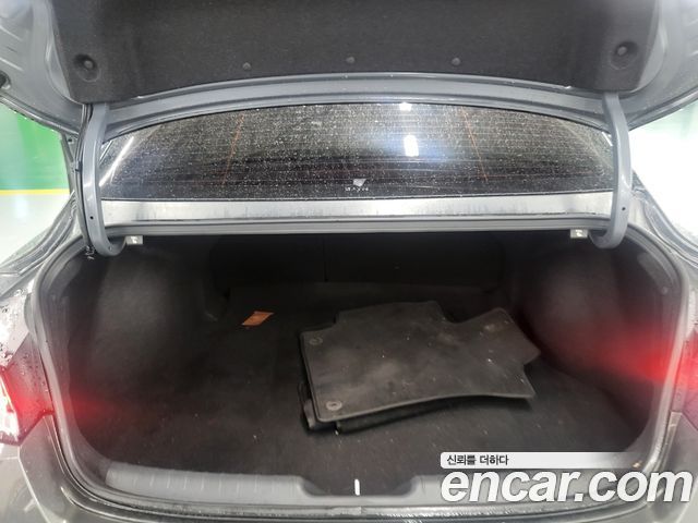 Hyundai AVANTE 2021 — photo 17
