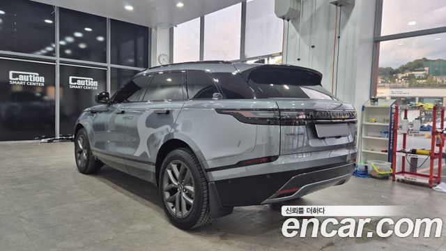 Land Rover Range Rover Velar 2025 — photo 2
