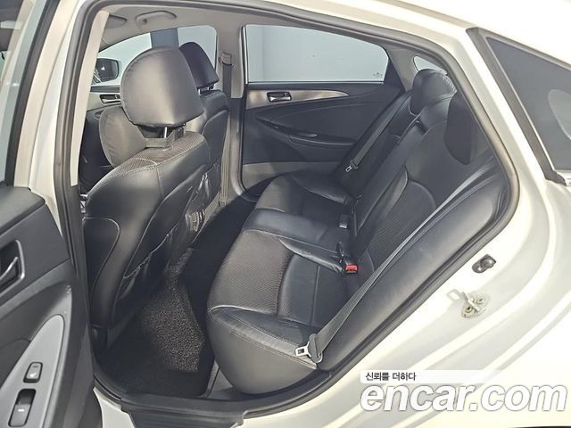 Hyundai Sonata 2014 — photo 12