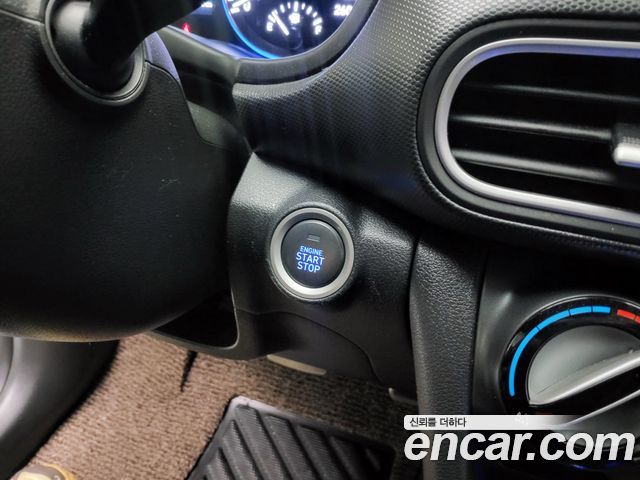 Hyundai Kona 2018 — photo 15