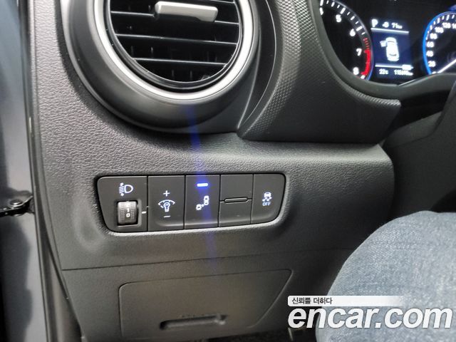 Hyundai Kona 2018 — photo 17
