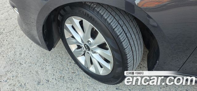 Kia K5 2016 — photo 7