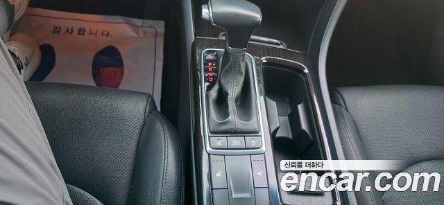 Kia K5 2016 — photo 9