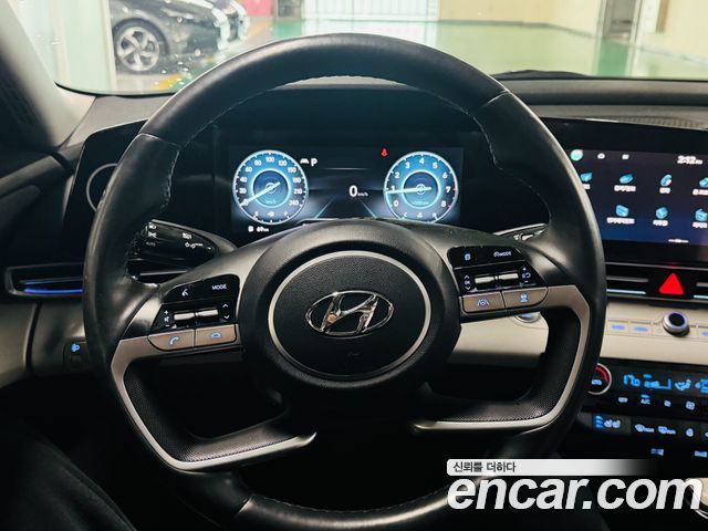 Hyundai AVANTE 2023 — photo 13
