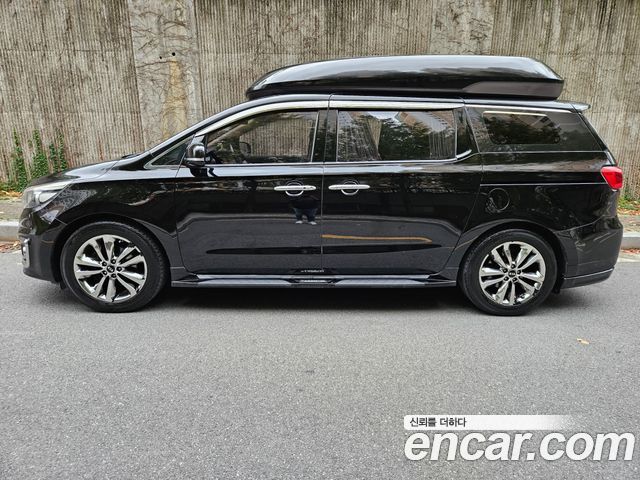 Kia Canival 2015 — photo 3