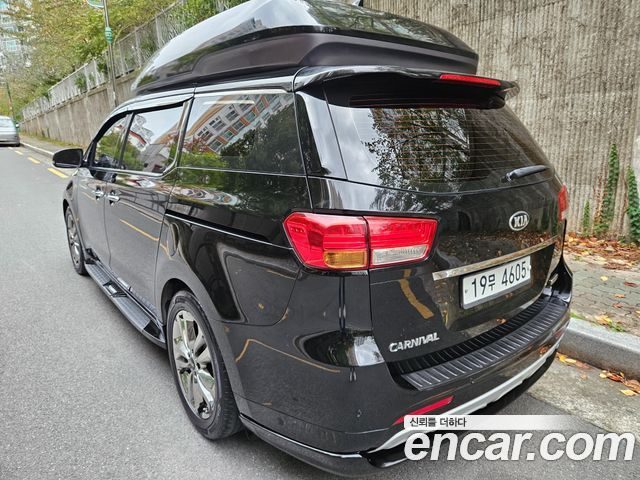 Kia Canival 2015 — photo 5