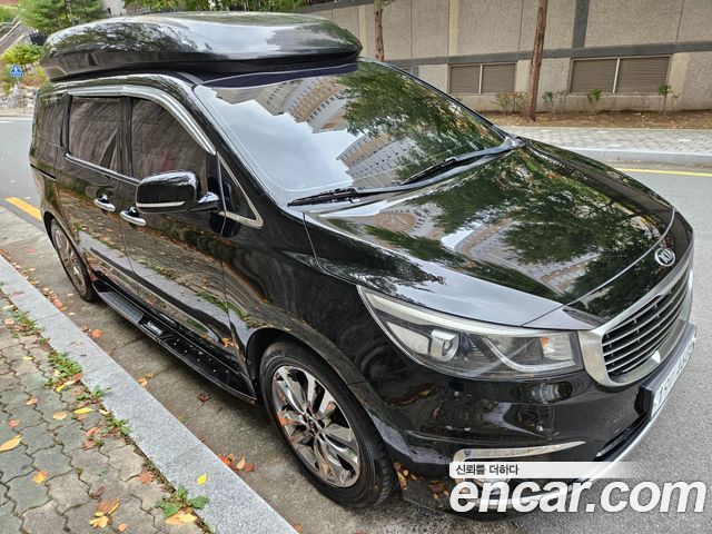 Kia Canival 2015 — photo 8
