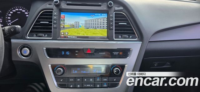 Hyundai Sonata 2016 — photo 13