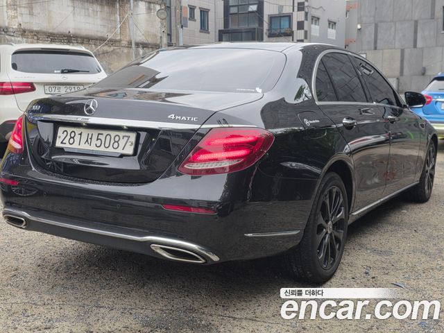 Mercedes-Benz E-Class 2019 — photo 3