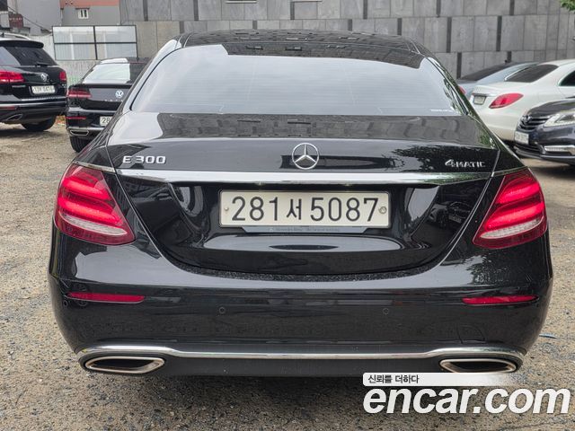 Mercedes-Benz E-Class 2019 — photo 5
