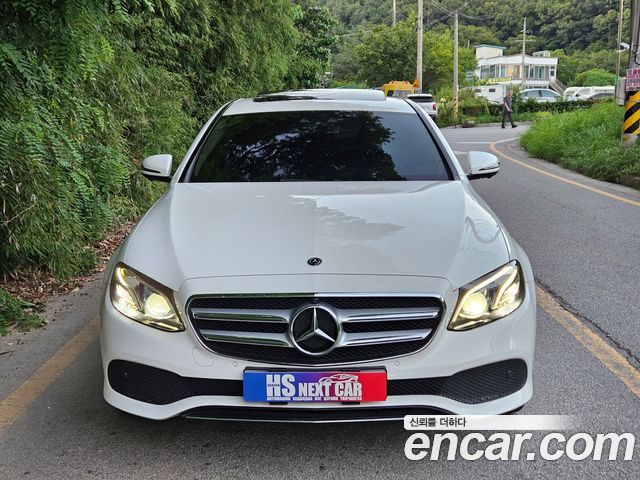 Mercedes-Benz E-Class 2019 — photo 2