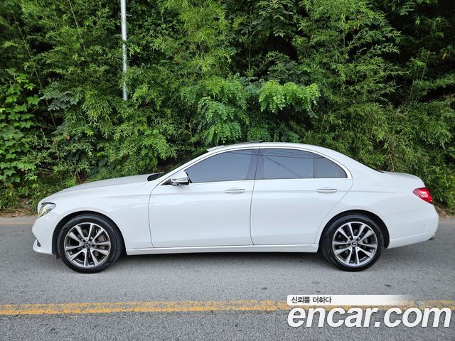 Mercedes-Benz E-Class 2019 — photo 3