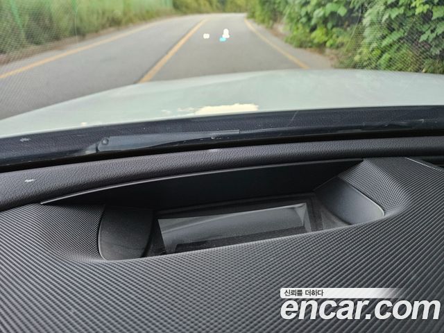 Mercedes-Benz E-Class 2019 — photo 12