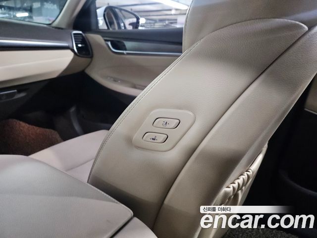 Hyundai Grandeur 2018 — photo 12