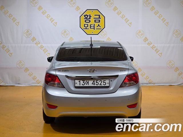 Hyundai Accent 2012 — photo 6
