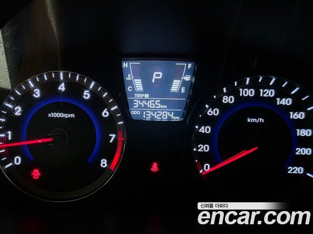 Hyundai Accent 2012 — photo 8