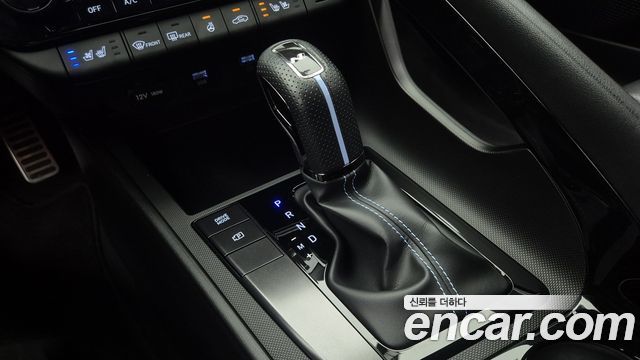 Hyundai AVANTE 2023 — photo 13