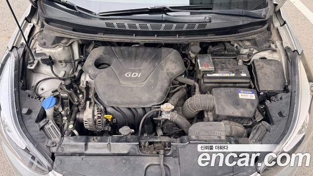Hyundai AVANTE 2014 — photo 6