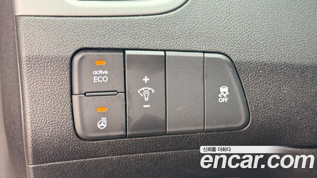 Hyundai AVANTE 2014 — photo 14