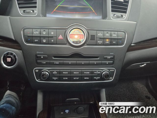 Kia K7 2015 — photo 16