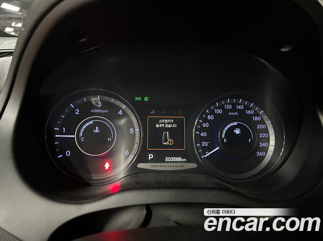 Hyundai Grandeur 2015 — photo 6