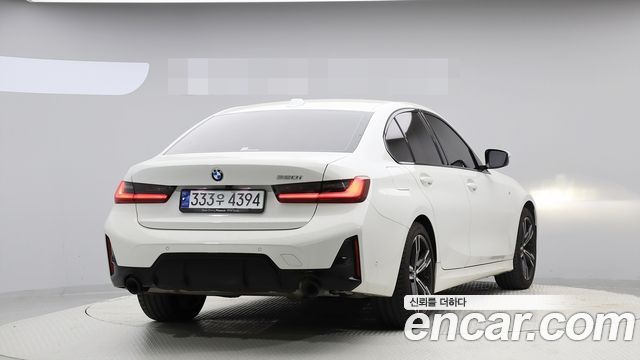 BMW 3-Series 2024 — photo 2