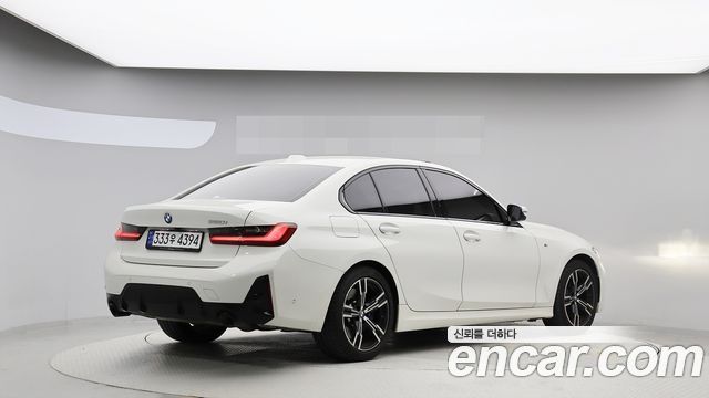 BMW 3-Series 2024 — photo 4