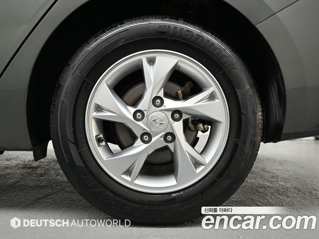 Hyundai AVANTE 2021 — photo 5