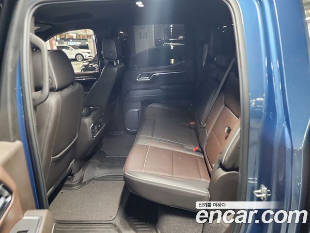 GMC Sierra 2024 — photo 10