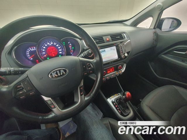 Kia pride 2016 — photo 12