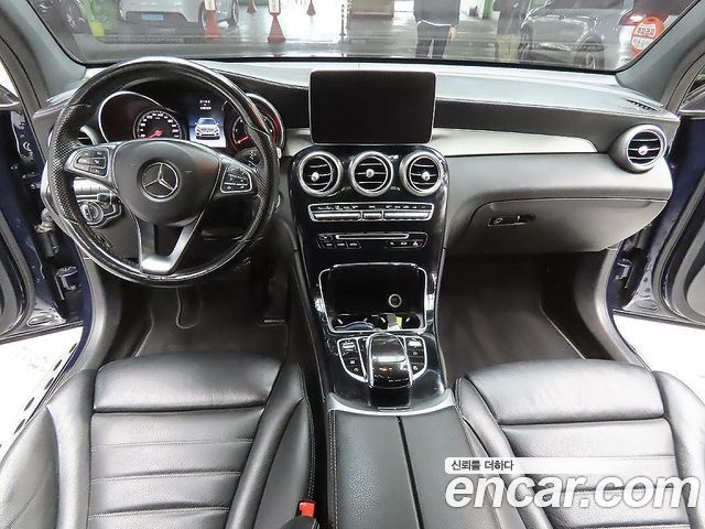 Mercedes-Benz GLC-Class 2017 — photo 12